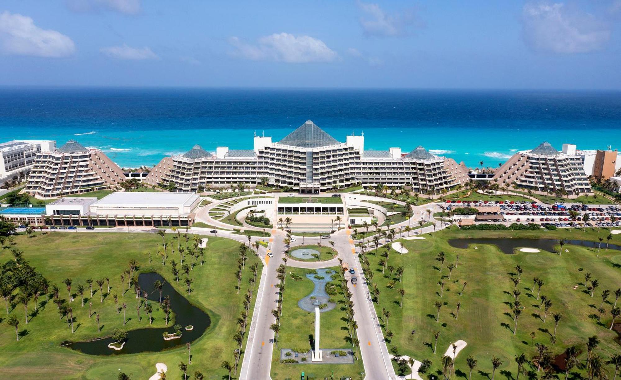 Resort Paradisus